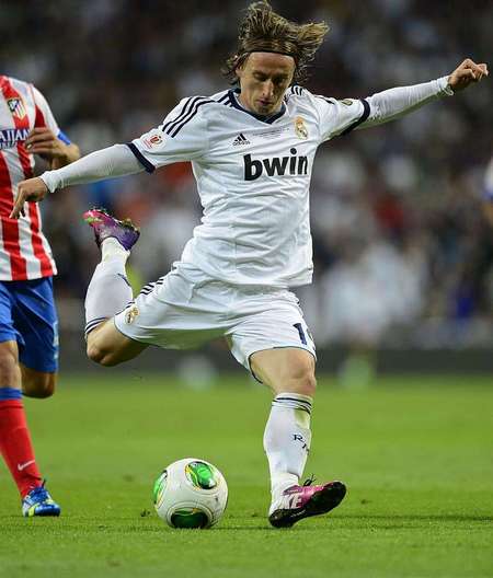 拉波尔塔：坎塞洛今日抵达并接受体检，这是德科又一高光手笔