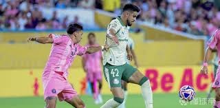 布冯：一直想在多特踢球并生活，职业生涯我曾在